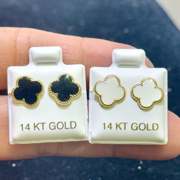 Solid Yellow Gold 14k Clover Earring Available in 2 Colors